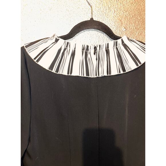 Kai-Aakmann Preppy Academia Kawaii Black White Pleated Collar Shift Dress - Picture 7 of 9